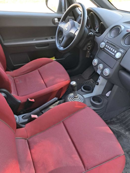 Mitsubishi Colt 2005