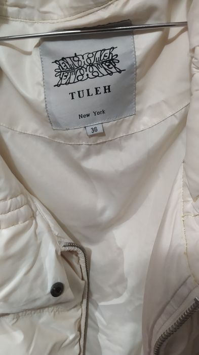 Курточка жіноча.Стан нової.Розмір 36.ххл