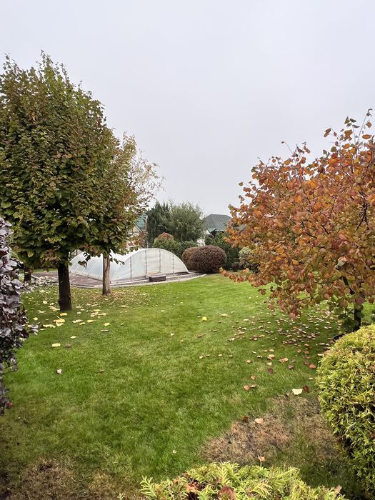 Продаж будинку  з басейном в місті Буча