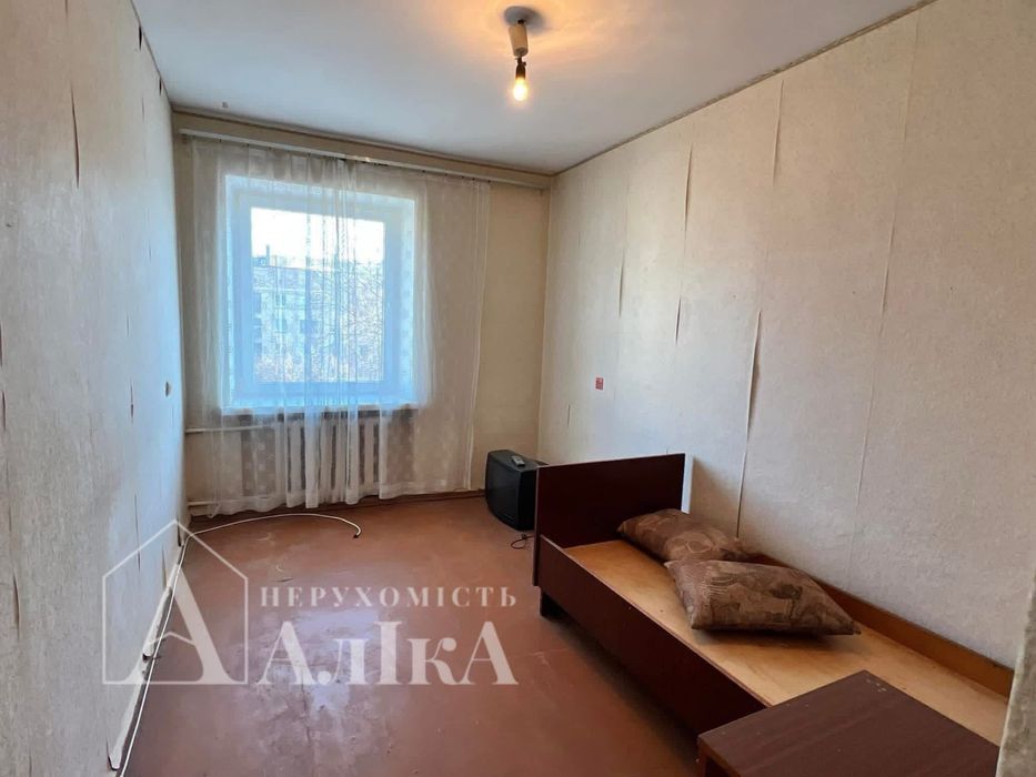 Продам 3-кімнатну квартиру в самому центрі міста!