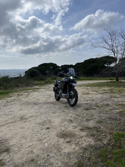 Cfmoto 450 MT com extras