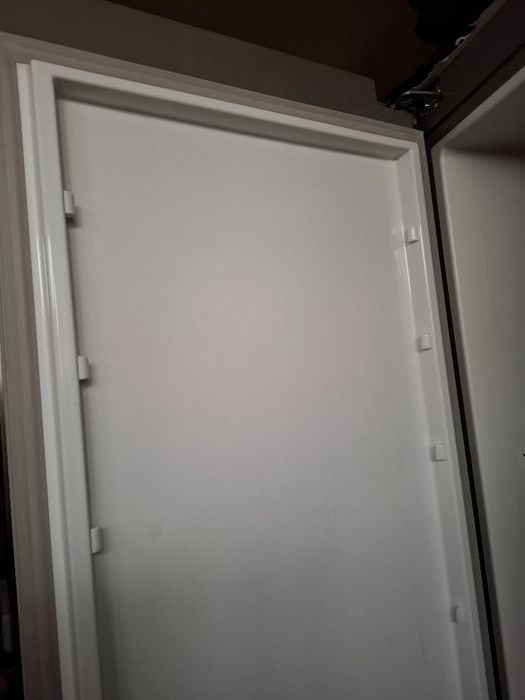 Продам холодильник Bauknecht