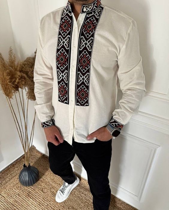 Чоловіча вишиванка на гудзиках М/Л