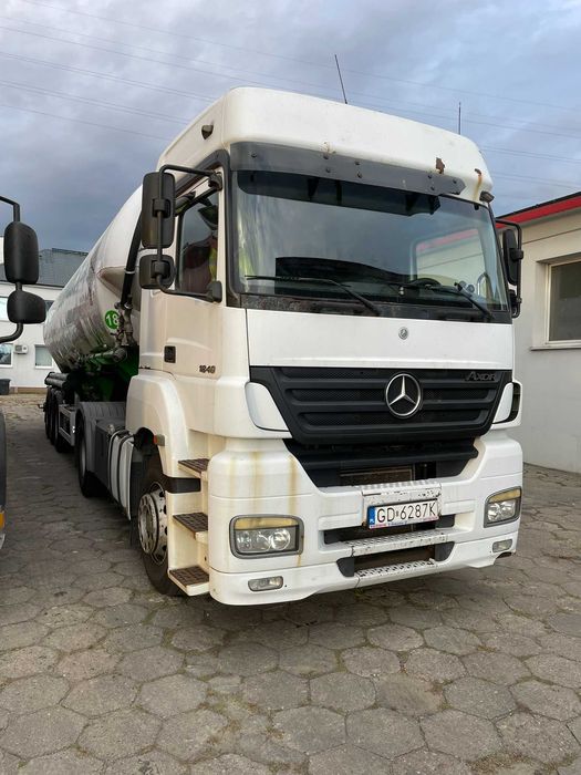 Mercedes-Benz