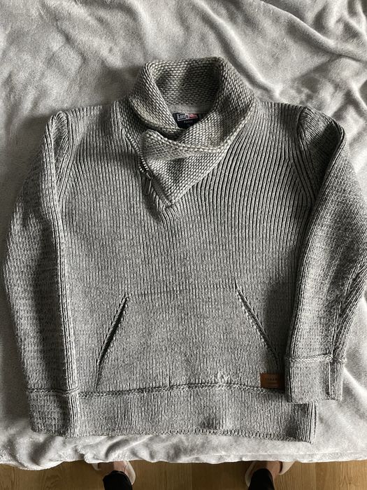 Чоловічий модний светр