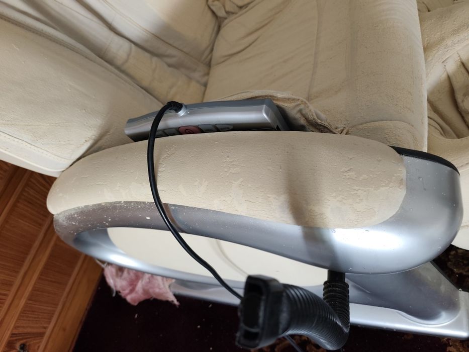 Cadeira de Massagem RT-Z06 Deluxe