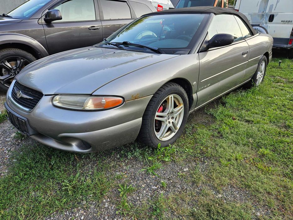 Chrysler Stratus