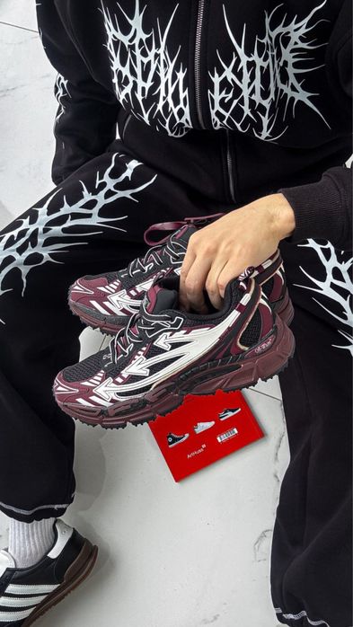(Без передплати) Off-White Right Back Burgundy