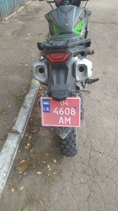 Продам мото 300 кубів