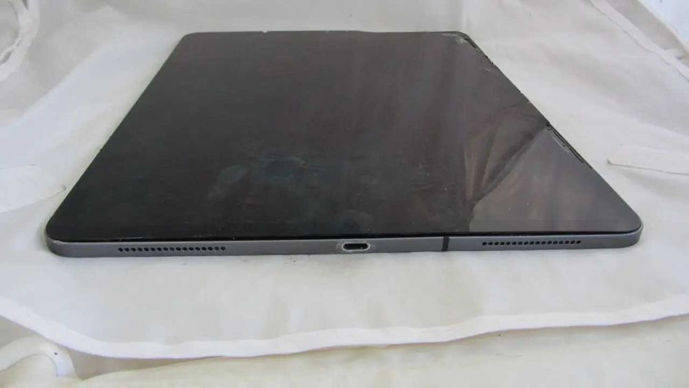 Apple iPad A2014 Black