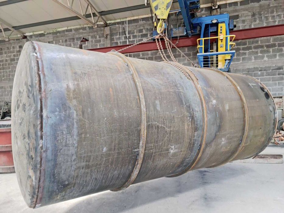 Beczka stalowa surowa - zbiornik asenizacyjny