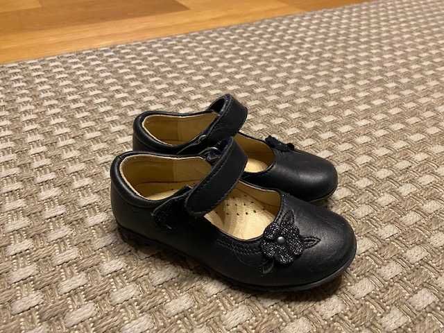 Sapato Menina ótimo estado - TAM 26