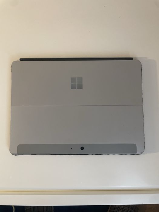 Surface Go with Keyboard64741315226883122