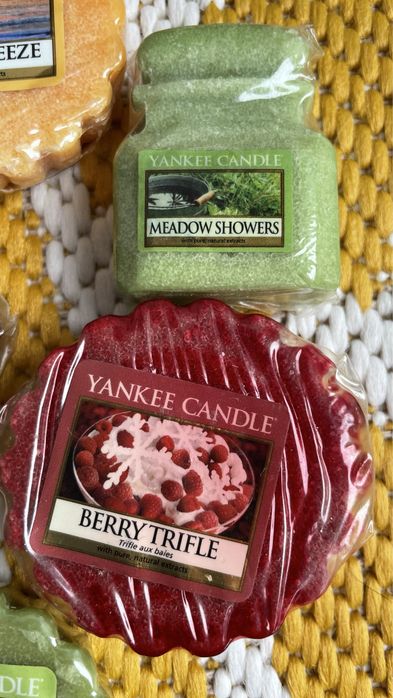 Yankee Candle woski wild fig/sunset breeze/berry trifle/meadow showers