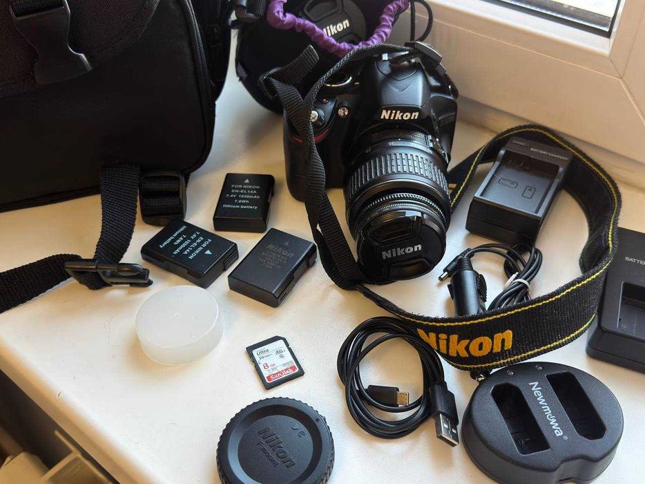 Nikon D3200 + 2 об'єктиви + 3 акумулятори + сумка (повний комплект)