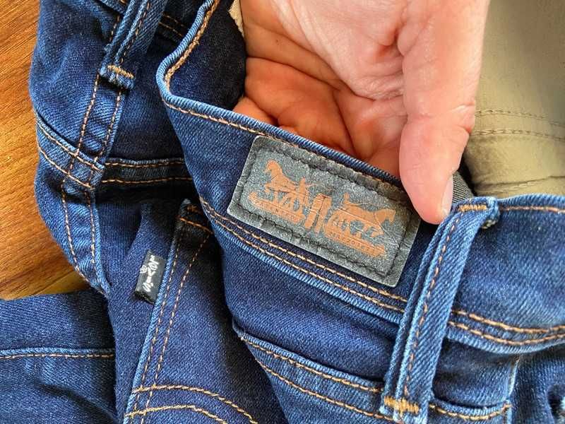 Levis m l 38 40 jeansy 7/8 do kostek skinny ciemne dżins oryginalne