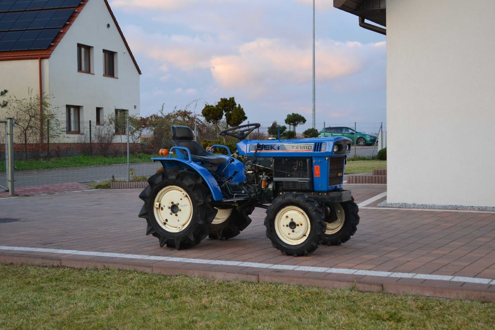 Traktorek japoński mini traktor Iseki Kubota
