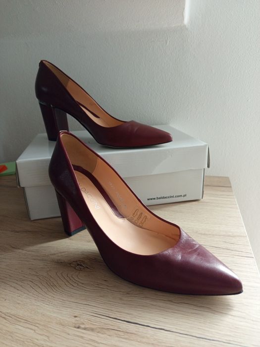 Czółenka Baldaccini