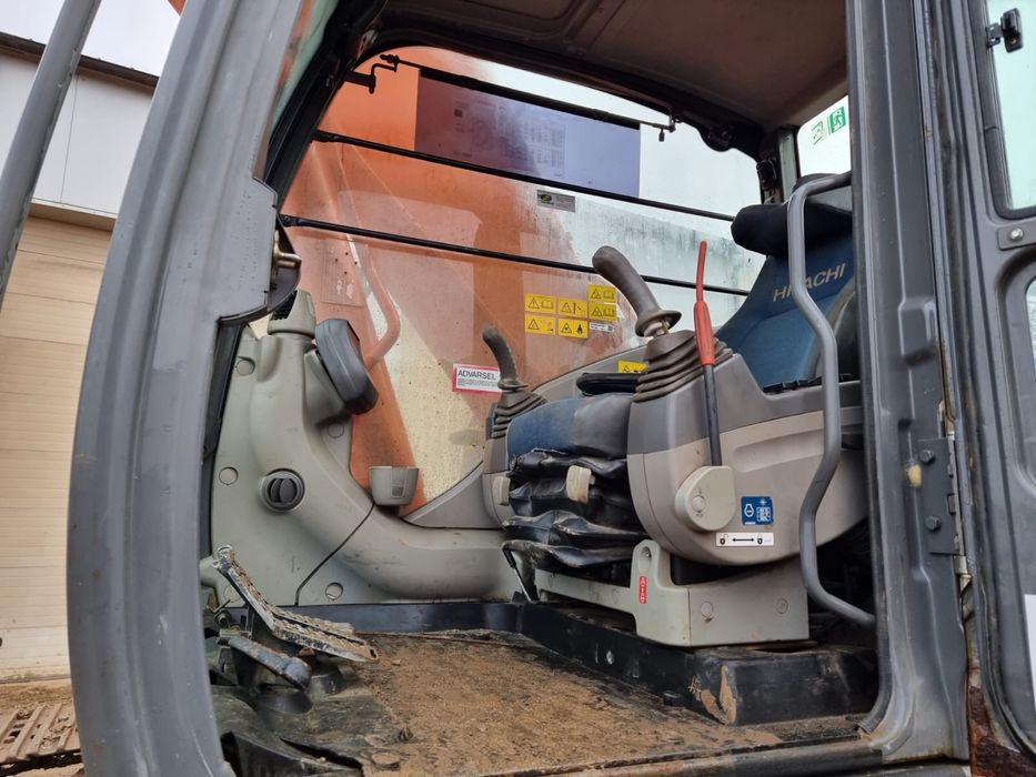 Продам экскаватор Hitachi Zx 280 LC , 2010 г