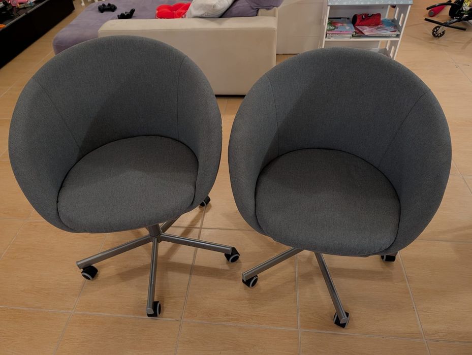 Cadeira de escritório SKRUVSTA, Vissle cinza do IKEA