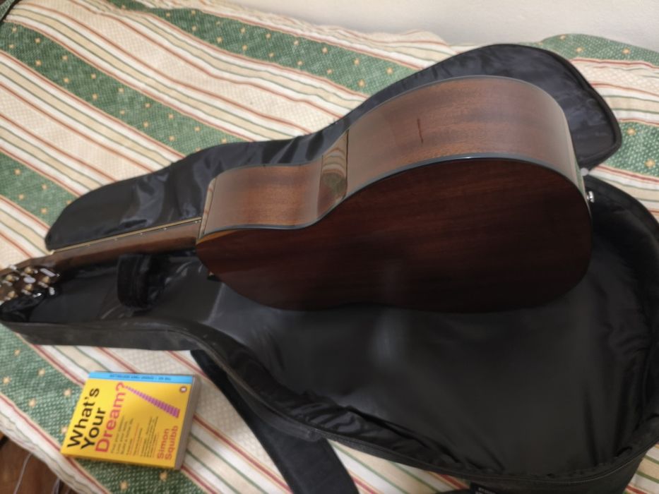 Guitarra acústica Fender classic