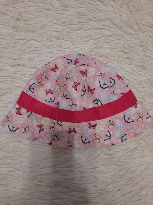 Панамка на дівчинку