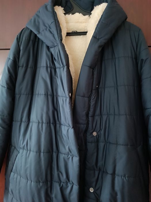 Пальто зимове на хутрі жіноче