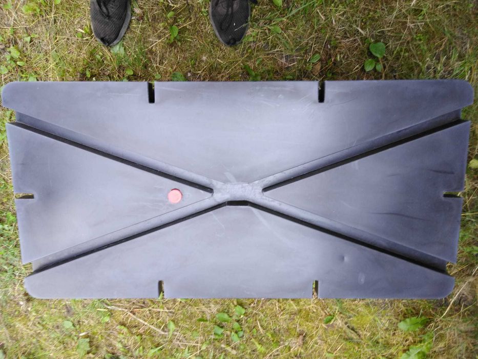 Pływaki do pomostu pływającego