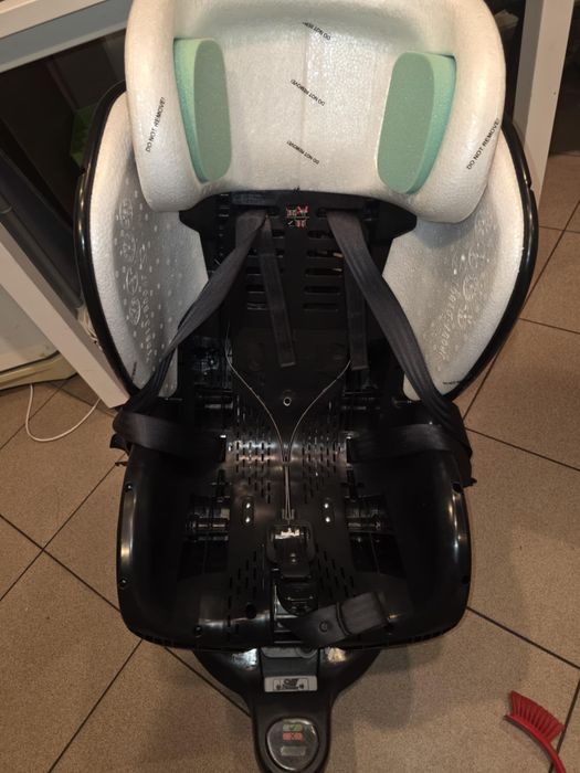 Fotelik samochodowy ispin 360E