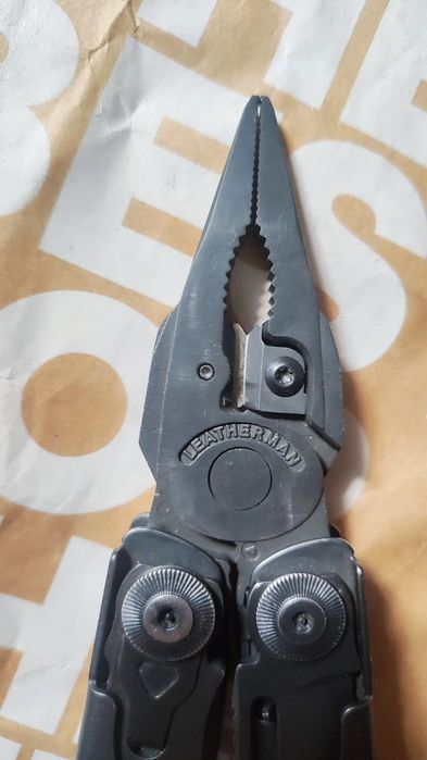 Leatherman Surge black