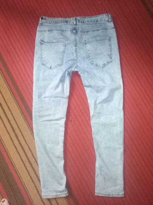 Продам джинсы унисекс фирмы mariano