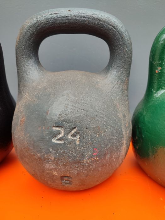 Гири16кг.24кг.32кг .спортивная