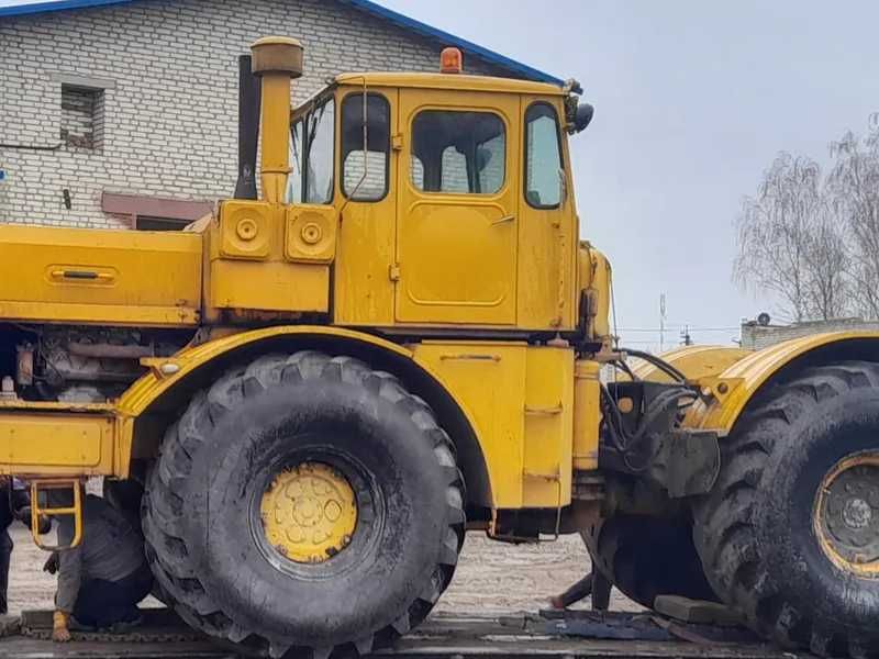 Тактор колісний К-701