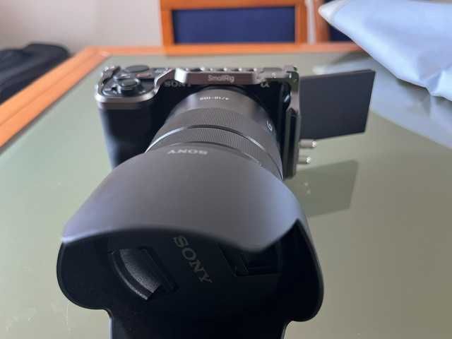 Sony ZV-E10 II Só Corpo + Cage SmallRig | Como Nova | Garantia Europeia