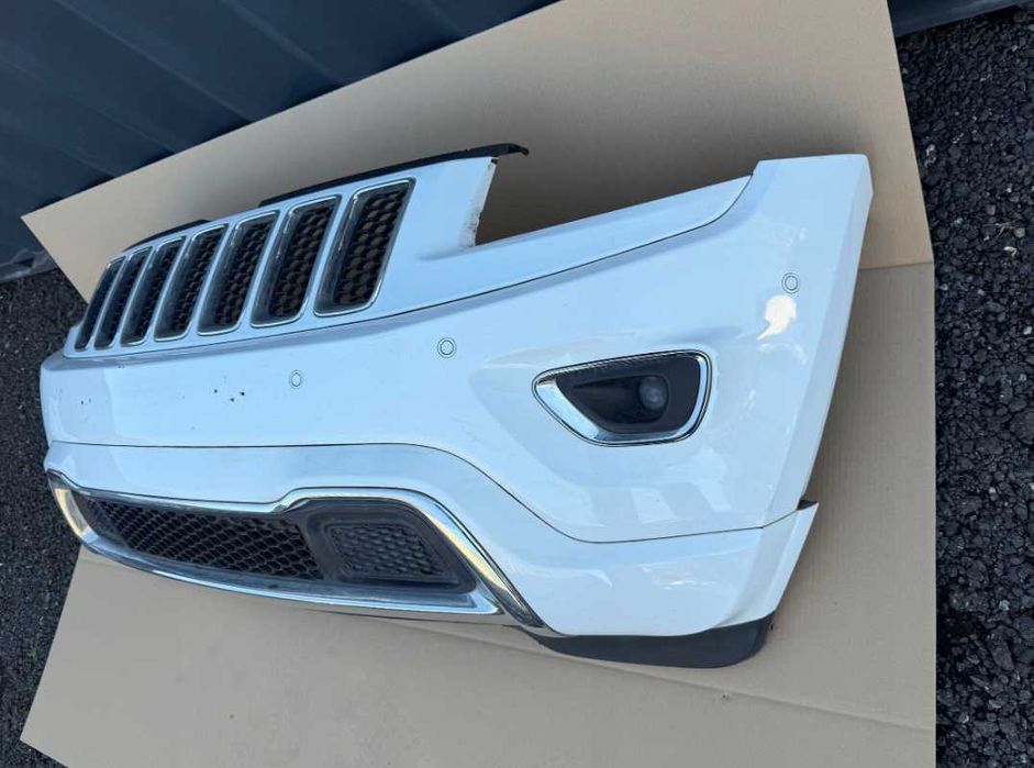 Jeep Grand Cherokee WK2 2013 - 2022 Бампер передній Дорестайл