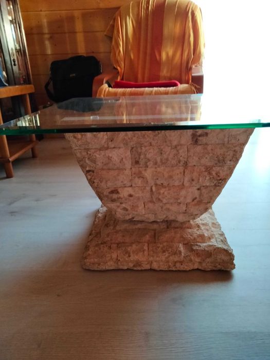 Stone-legged coffee table64551176884610120