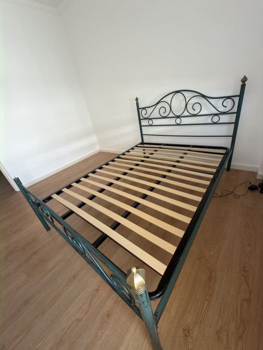Cama casal de ferro