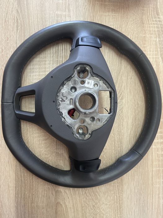 Руль с подогревом / Кермо з підігрівом Volkswagen VW