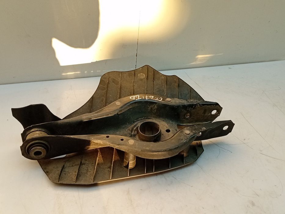 Braço de suspensão trás direito BMW 1 (F20)