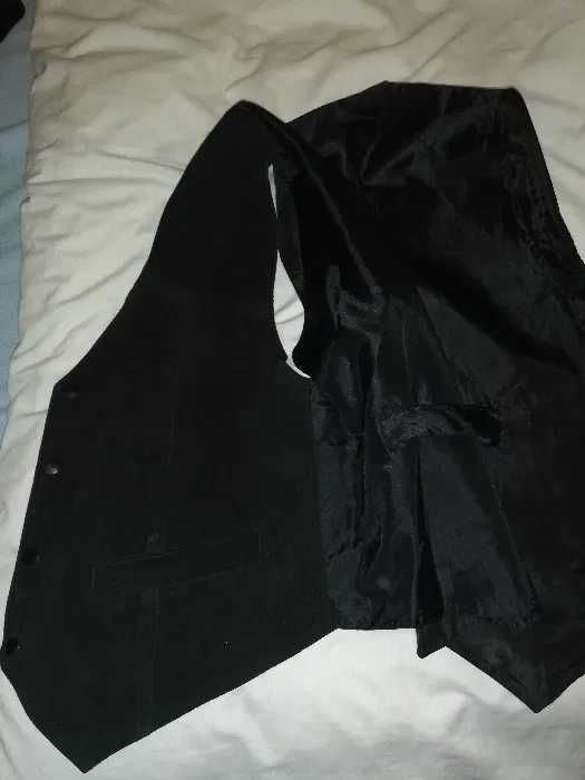 Colete de pele  preto como novo