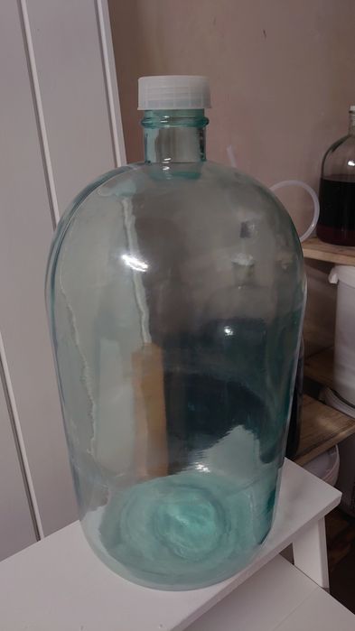 Бутыль 20 литров с крышкой