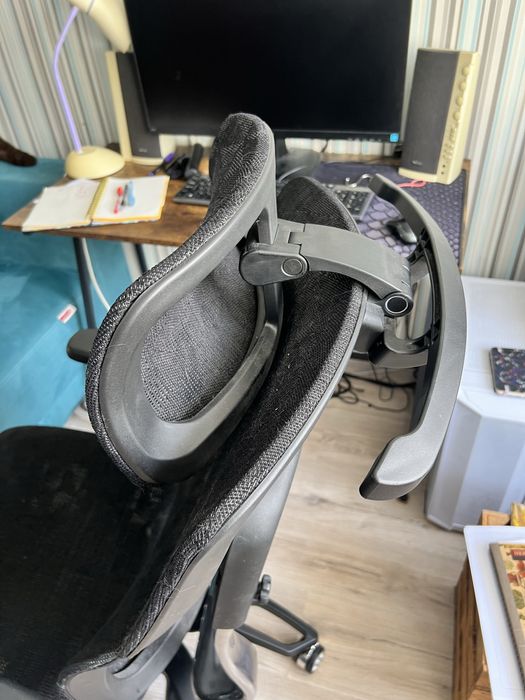 Компʼютерне крісло GT RACER