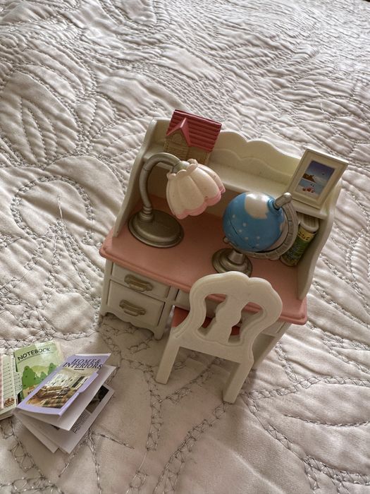 Sylvanian Families Навчальна кімната фортепіано і шкільний стіл