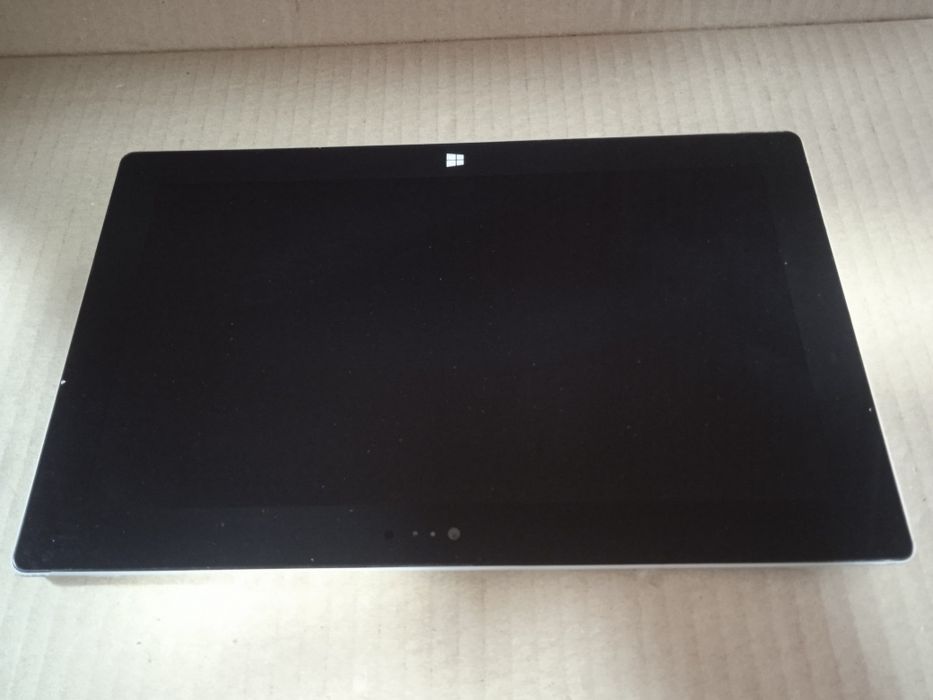 Microsoft Surface RT 1572 "32gb"
