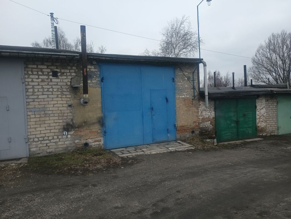 Продам великий гараж