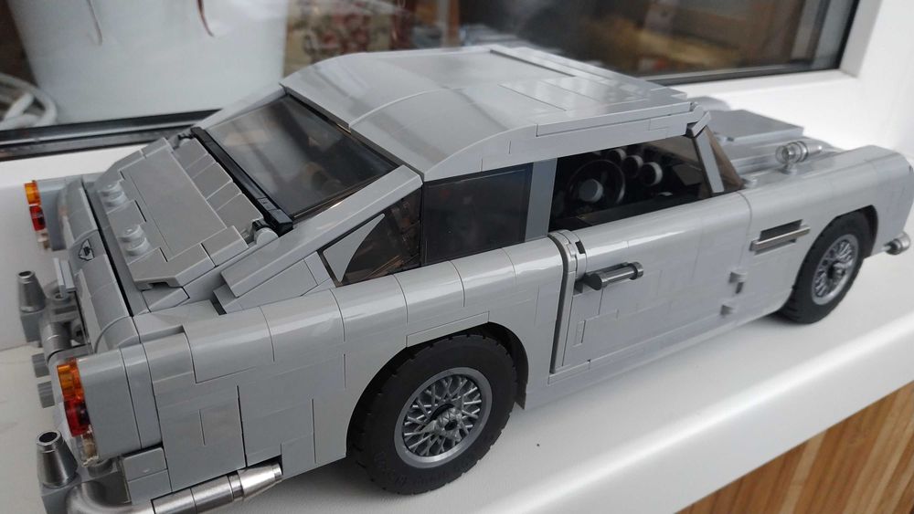 Конструктор LEGO Creator Expert James Bond Aston Martin DB5 (10262)