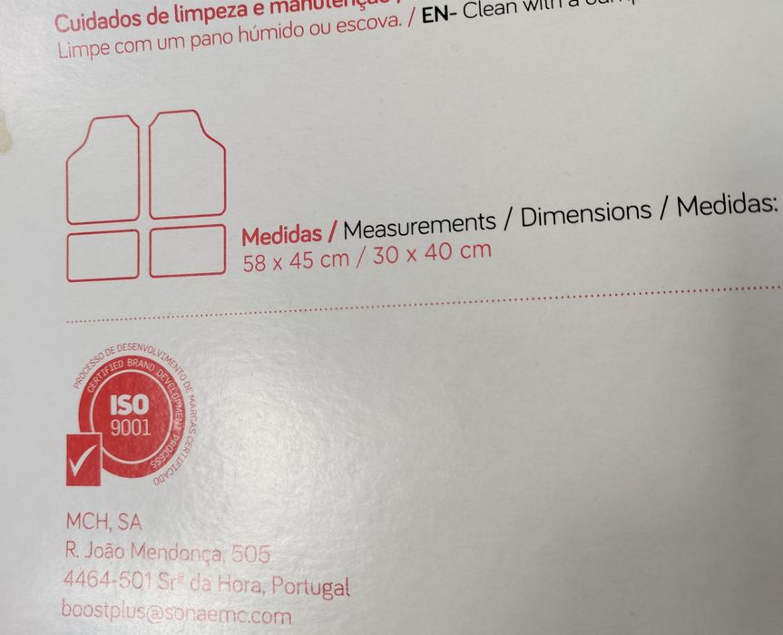 Tapetes (alcatifa) para carro, marca Boost