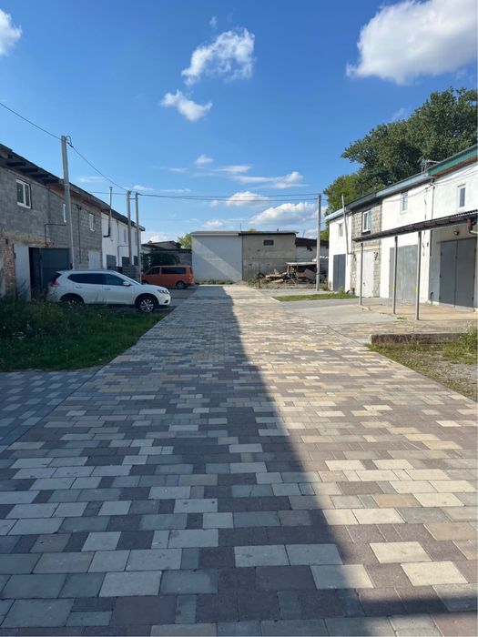 Продається 2-поверховий гараж вул. Авіаційна Черляни