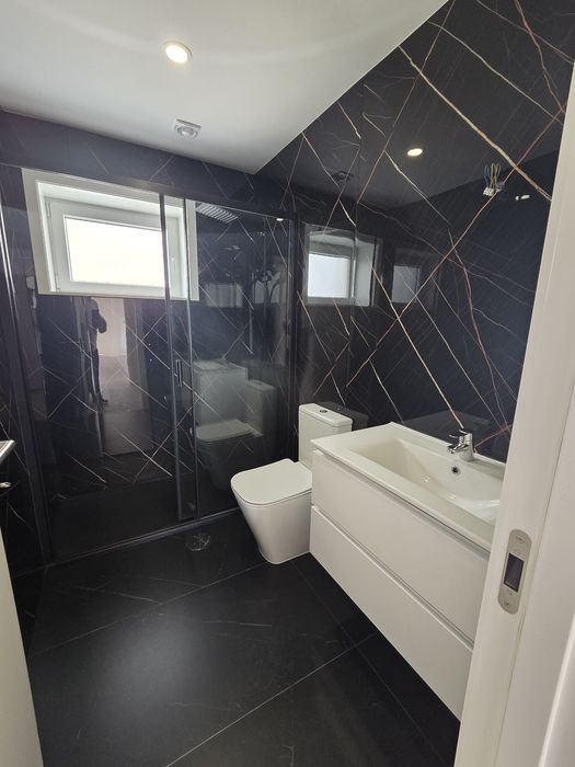 Moradia T5 completamente renovada