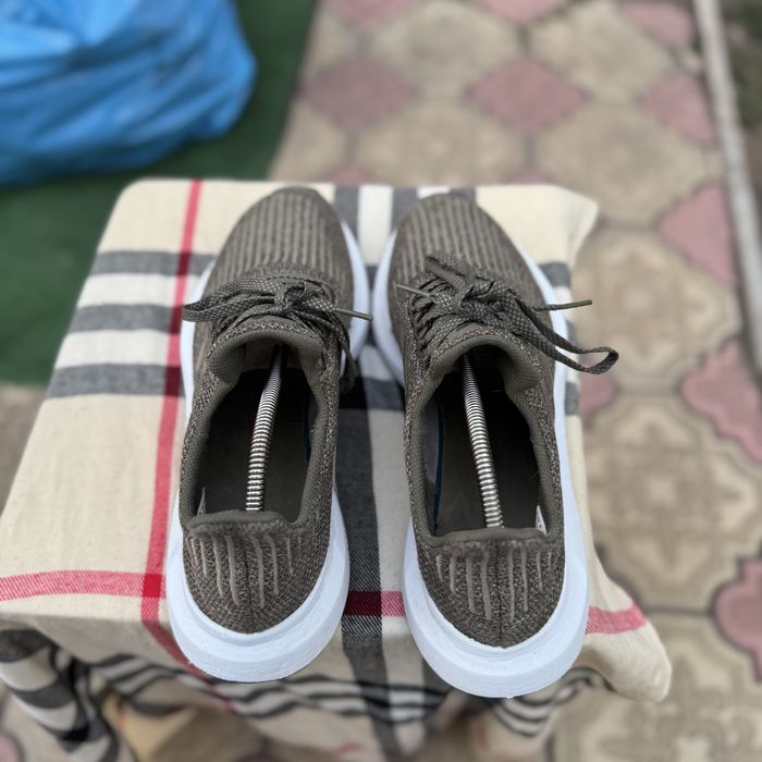 Кроссовки Adidas Swift Run Haki, 46 размер, Оригинал, Кросівки